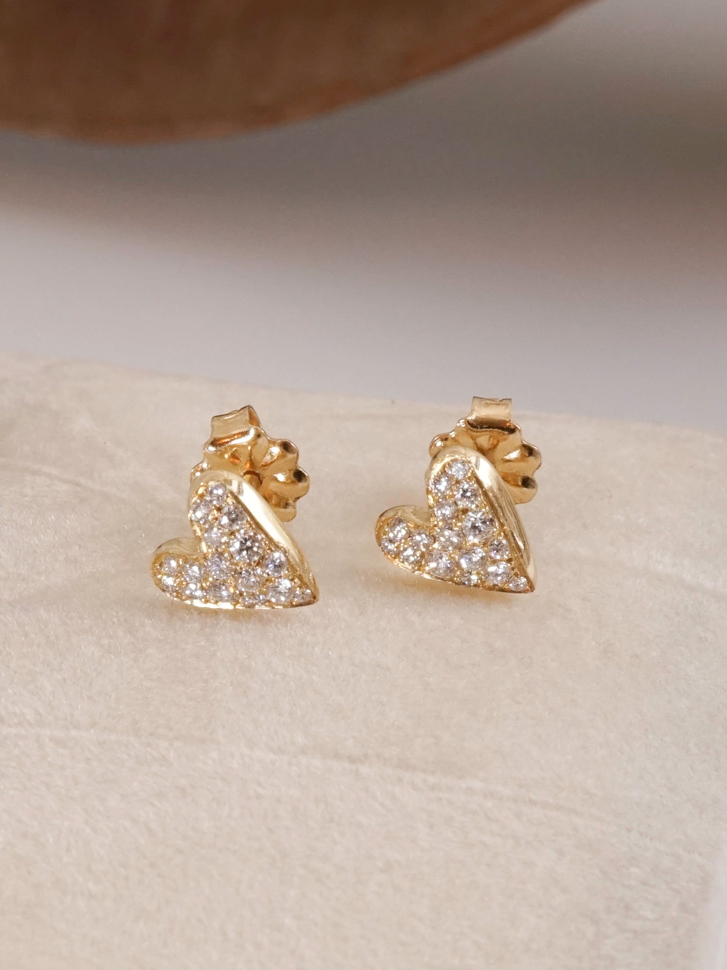 Medium Pavé Heart Studs