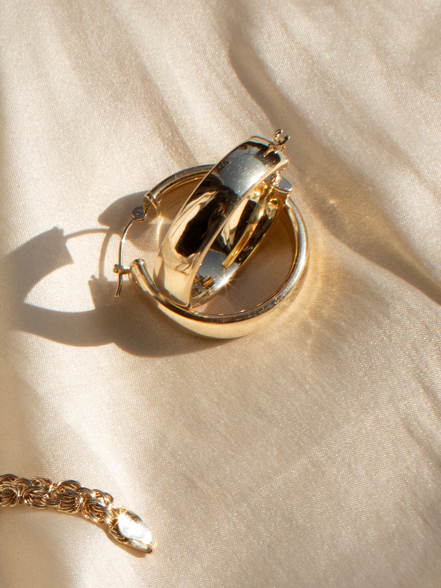 Hollow Hoops