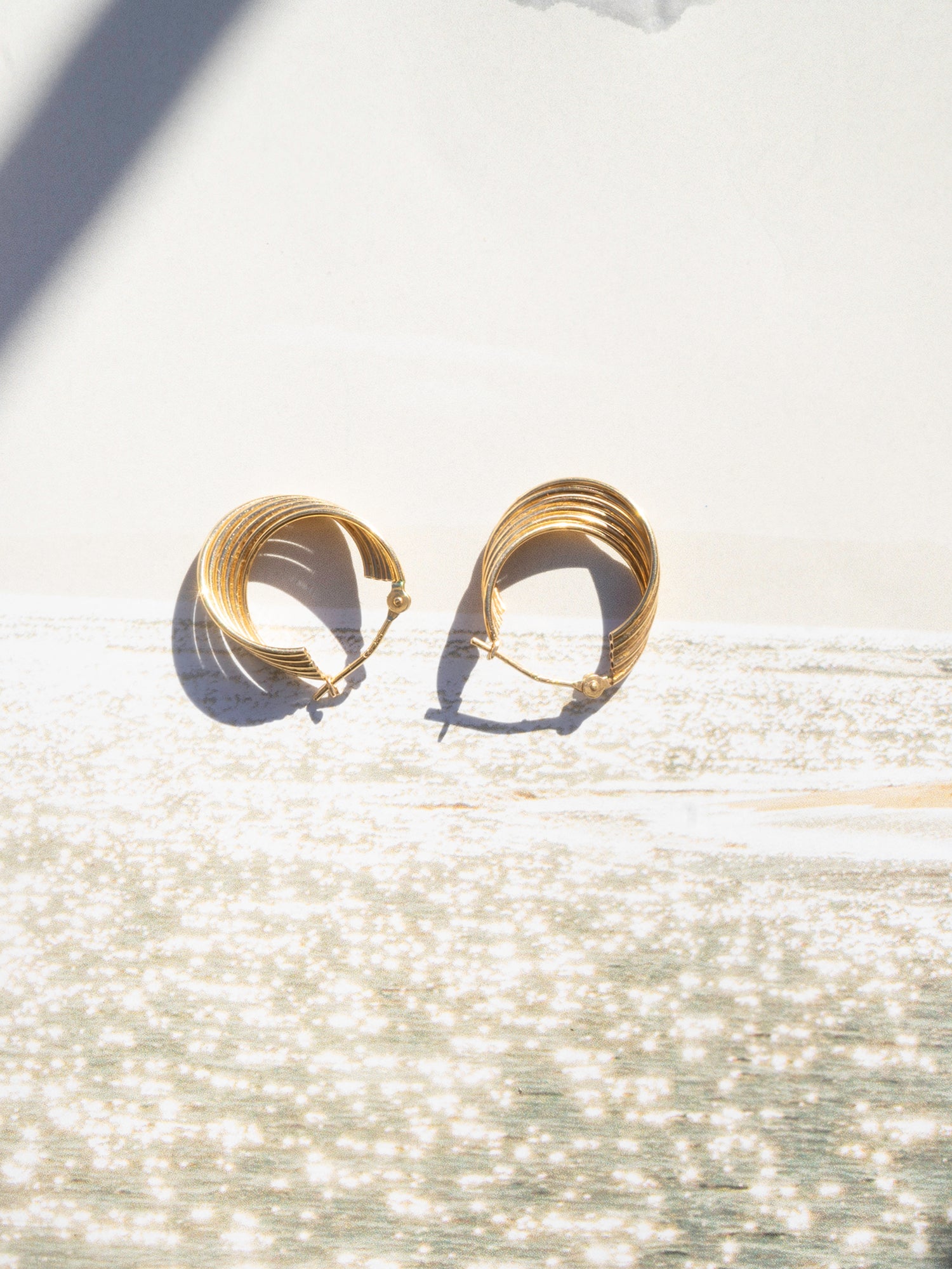 Vintage mini wave hoops