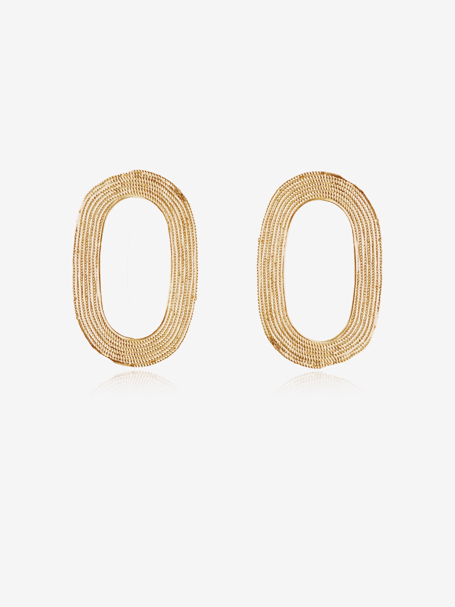 Cleo Hoop